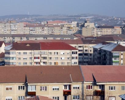 Administratori de asociaţii de proprietari din Oradea, anchetaţi pentru delapidare